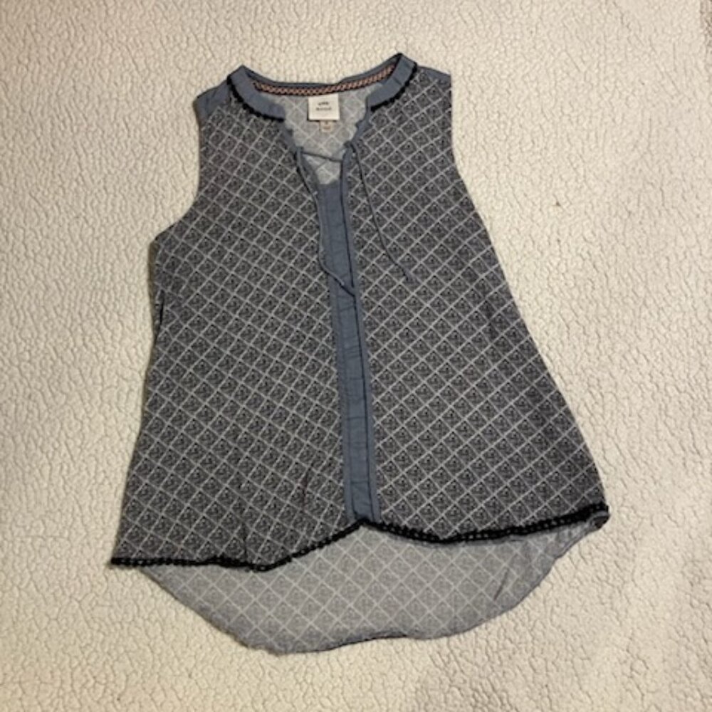 Knox Rose sleeveless top size M